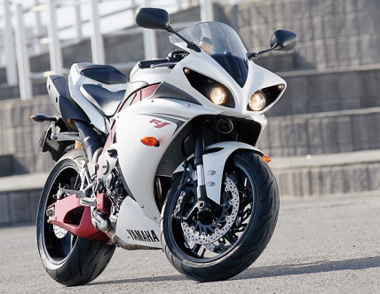 YAMAHA YZF-R1