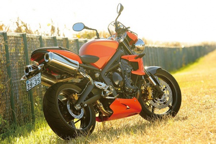 Triumph STREET TRIPLE R