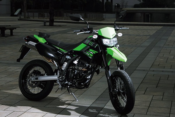 Kawasaki D Tracker X 今月のインプレ タンデムスタイル