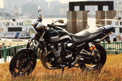 YAMAHA XJR1300