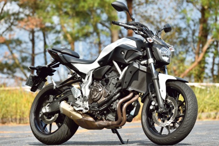 YAMAHA MT-07