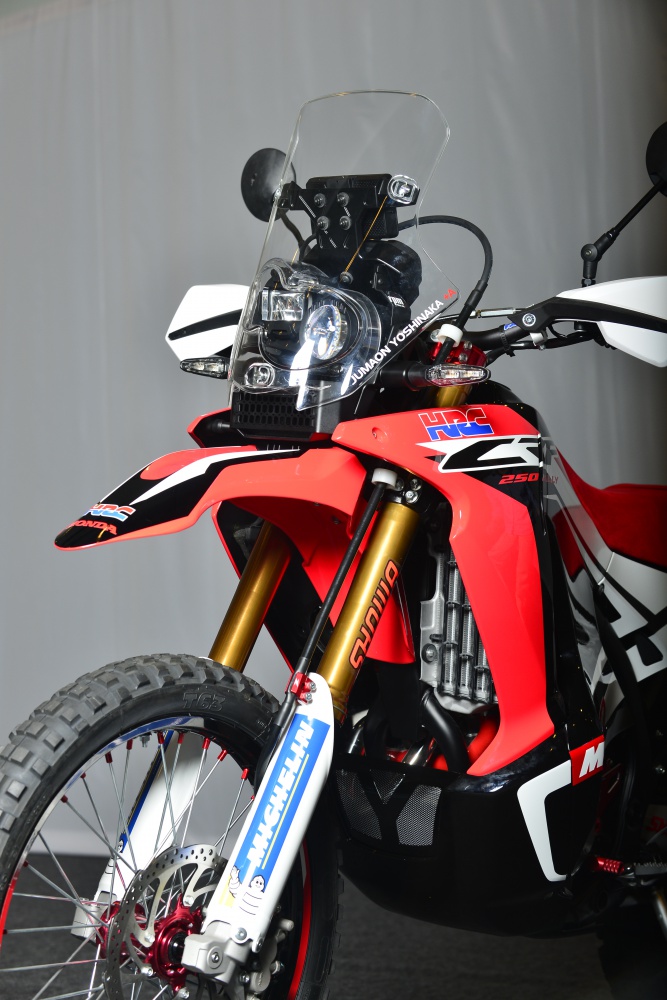 見てきちゃった Crf250ラリー コンセプト コラム タンデムスタイル