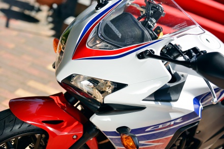 新型の登場前に復習しておきたい!! 2013年 CBR400R