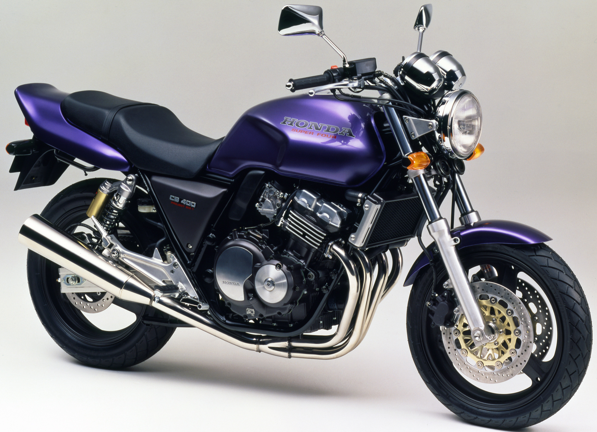 CB400SFの歴史はここから始まった!! 1992年 初代 CB400SF まとめ | バイクニュース | タンデムスタイル