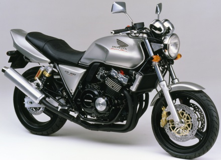 Cb400sfの歴史はここから始まった 1992年 初代 Cb400sf まとめ バイクニュース タンデムスタイル