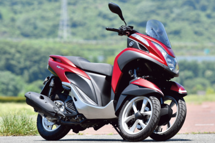 YAMAHA TRICITY