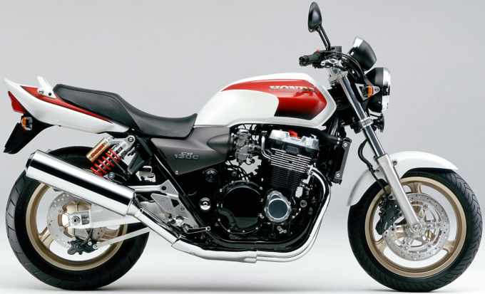 初代cb1300sf まとめ 1998年に登場したbig 1の系譜を受け継ぐネイキッドモデル バイクニュース タンデムスタイル