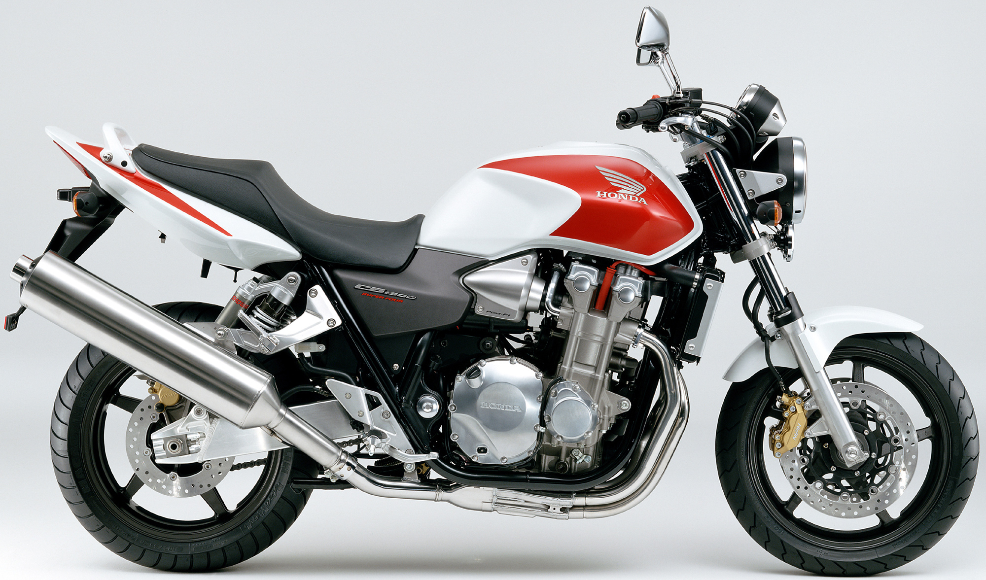 Модельный ряд мотоциклов хонда. Honda CB 1300 sc54. Honda cb1300sf 54. Honda CB 1300 super four. Honda cb1300 2021.