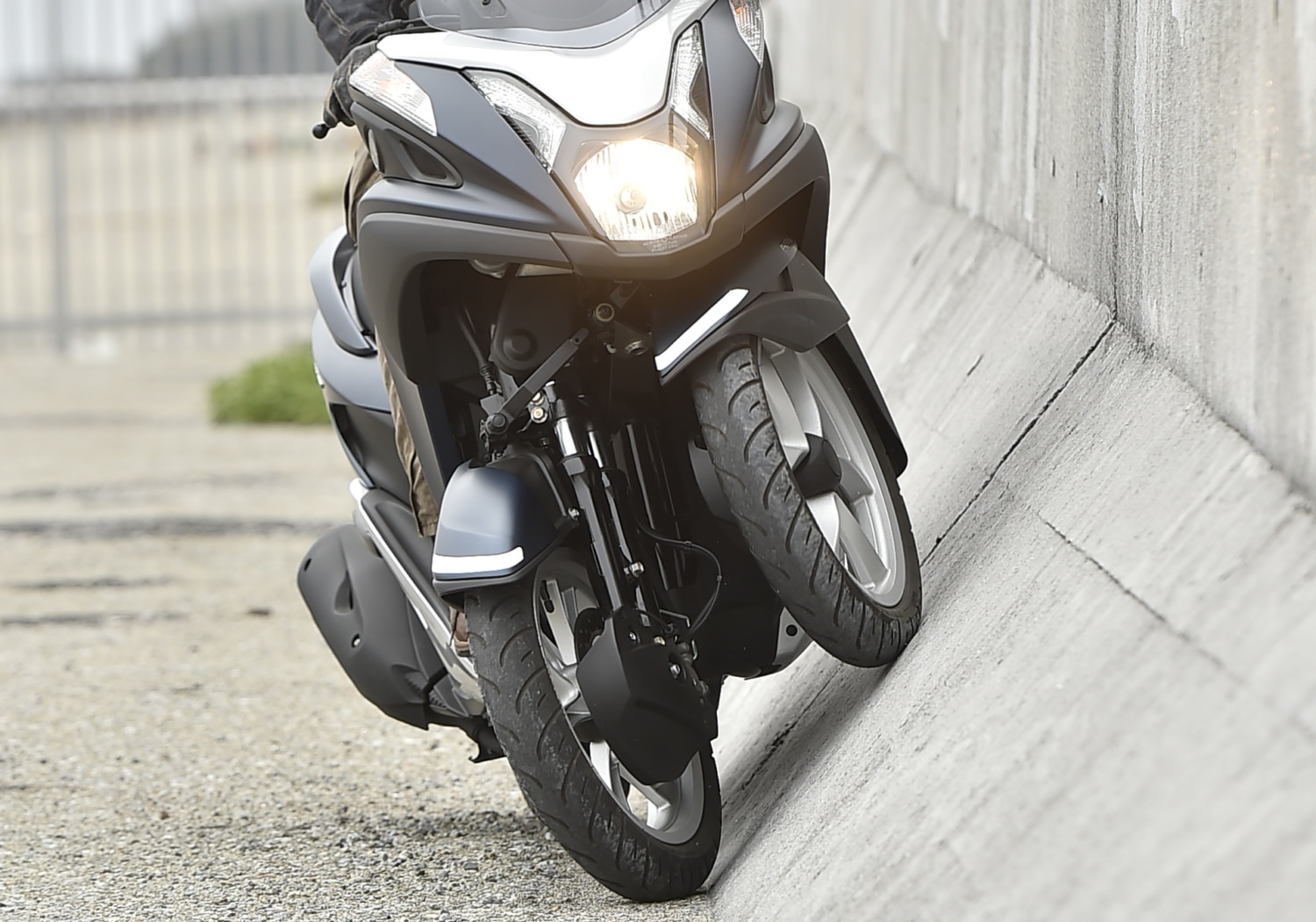 埼玉県富士見市から1オーナー トリシティ125 ABS