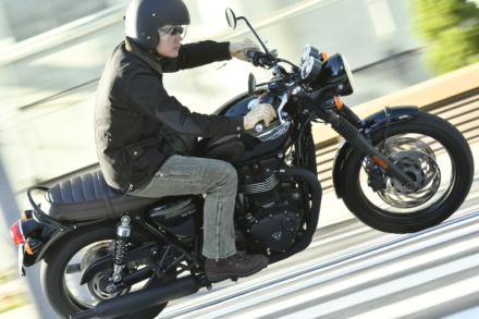 TRIUMPH ボンネビル T120 ブラック