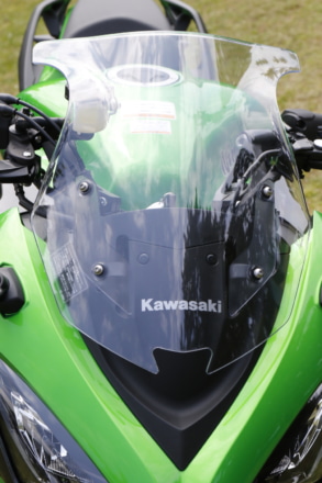 Kawasakiのニンジャ1000のスクリーン