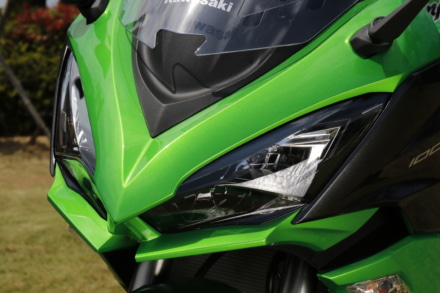 Kawasakiのニンジャ1000のヘットライド