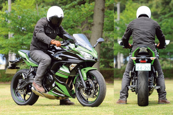 カワサキのNinja650の足つき状況。試乗インプレッションライダーは172cmの谷田貝 洋暁