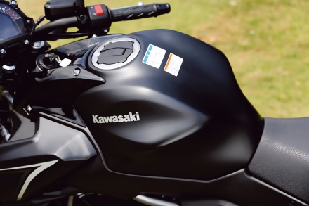 KawasakiのZ650の燃料タンク