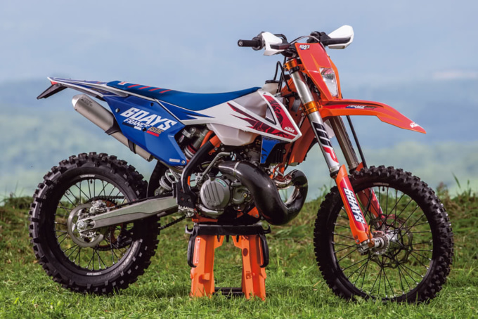 KTM・250EXC TPIの7：3スタイリング