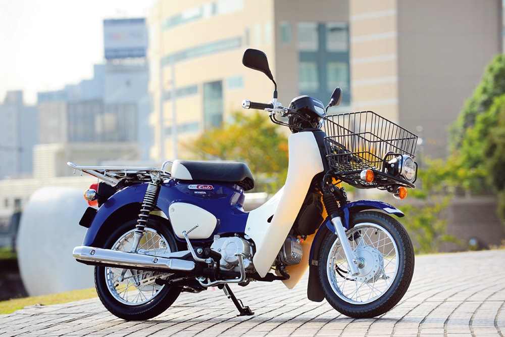 Honda Super Cub 50 110 Pro 次期クロスカブのベースモデル 外装の交換装着も可能か インプレッション タンデムスタイル