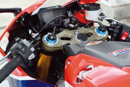 CBR1000RRのセッティングを変えながら試乗インプレッション