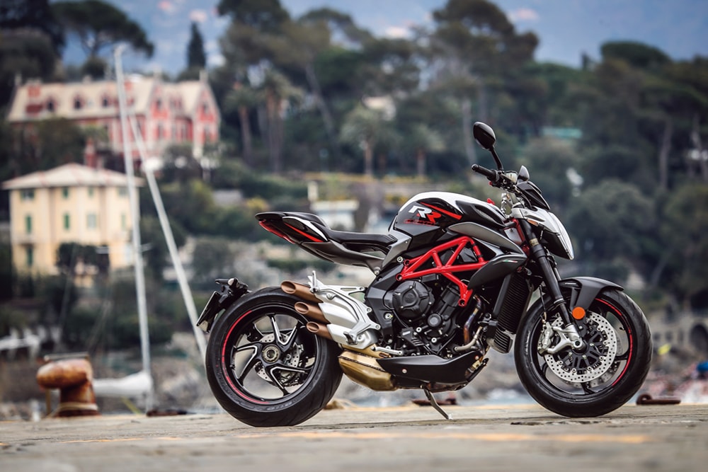 MV AGUSTA BRUTALE 800RR:イタリアの宝石が美しく、やさしく