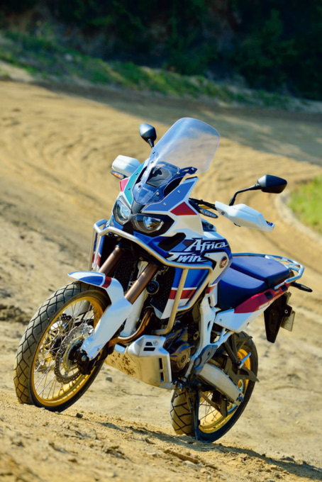 CRF1000L Africa Twin ADVENTURE SPORTSでオフロードコース走行