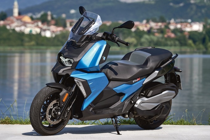 Bmw C400x 普通自動二輪免許で乗れるbmwスクーター 国内登場は今年の末か インプレッション タンデムスタイル