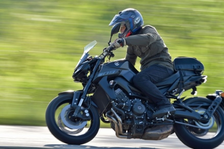 YAMAHA MT-09