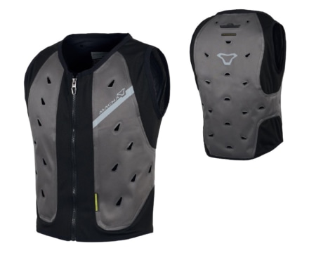 必要なのは水だけ！マクナのオートバイ用冷却ベスト『COOLING VEST EVO』が登場