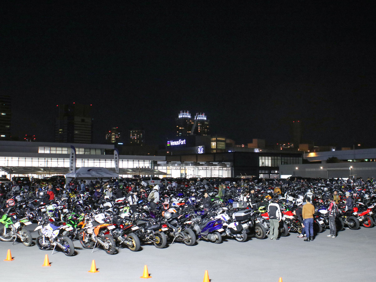 第5回 Bmw Night Rider Meeting が18年12月1日 土 に開催 今回はクリスマス仕様の特別回 バイクニュース タンデムスタイル