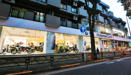 日本最大級のBMW Motorradディーラーが、東京都・世田谷区にオープン！国内唯一のヘリテージコーナーも