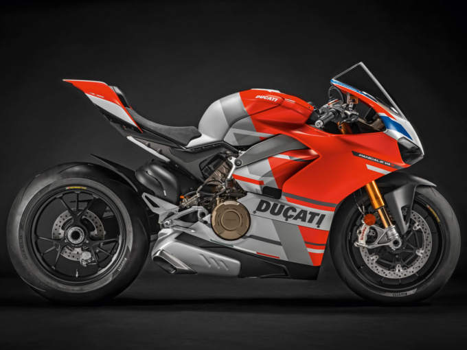 最大96%OFFクーポン 正規品 AELLA パニガーレV4 パニガーレV4S パニガーレV4R トップブリッジ関連パーツ トップブリッジ  MotoGPデザイン カラー
