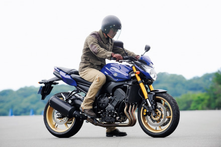 YAMAHA FZ8