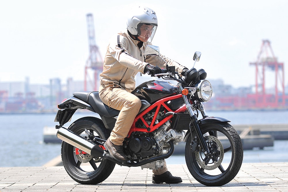 Honda Vtr B スタイル バイク足つき アーカイブ タンデムスタイル
