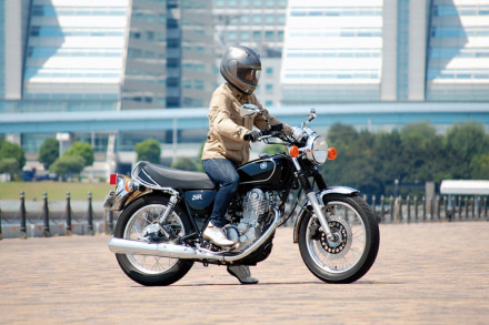 YAMAHA SR400