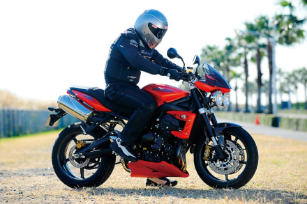 TRIUMPH ストリートトリプルR