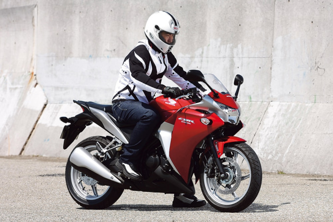 HONDA CBR250R