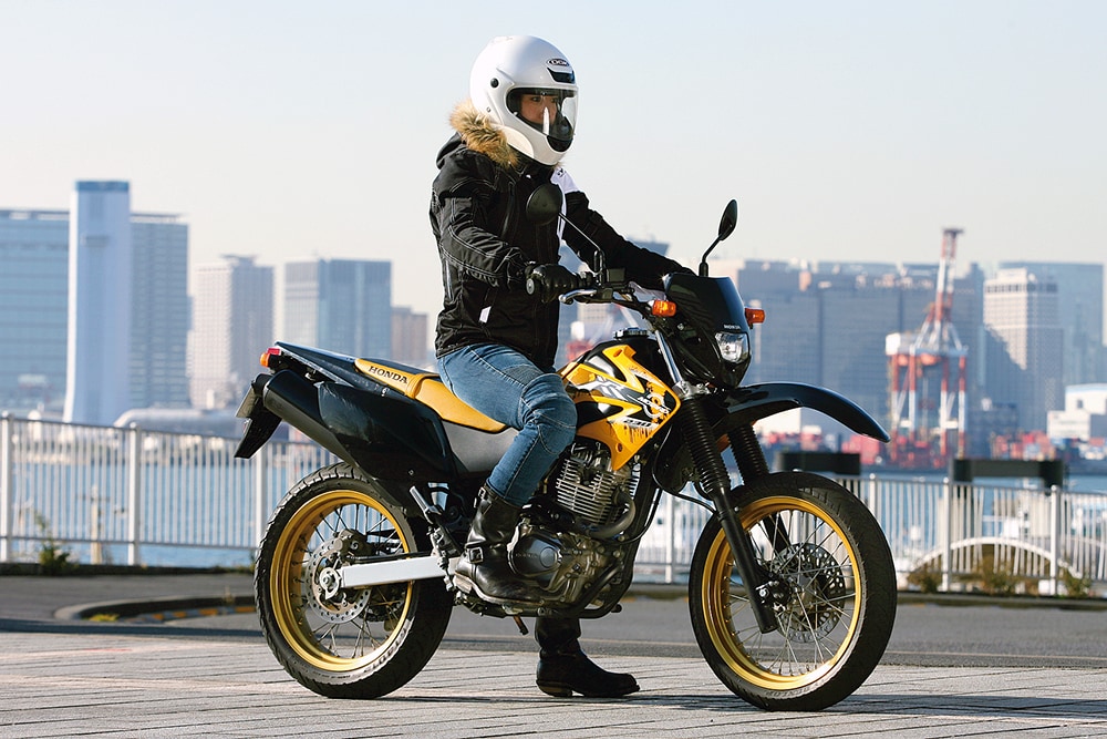 Honda Xr230 モタード バイク足つき アーカイブ タンデムスタイル