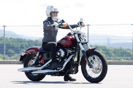 HARLEY-DAVIDSON FXDB ストリートボブ