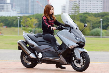 YAMAHA TMAX530