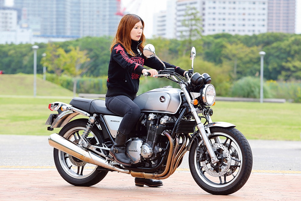 Honda Cb1100 バイク足つき アーカイブ タンデムスタイル