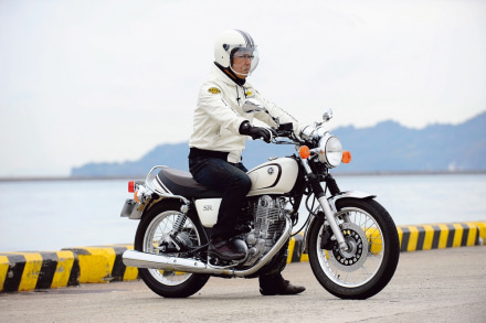 YAMAHA SR400