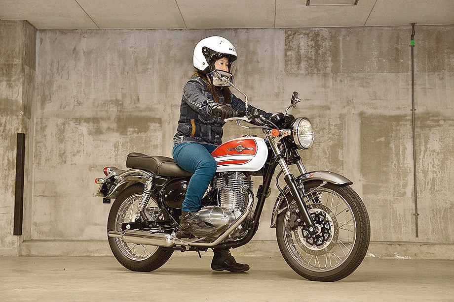 カワサキ　エストレヤ250バイクシート（黒）