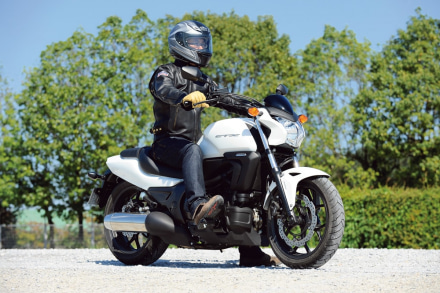 HONDA CTX700N