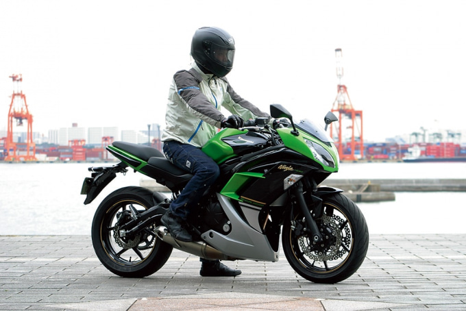 Kawasaki ニンジャ400