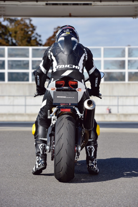 DUCATI 899パニガーレ