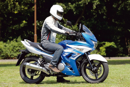 SUZUKI GSR250F