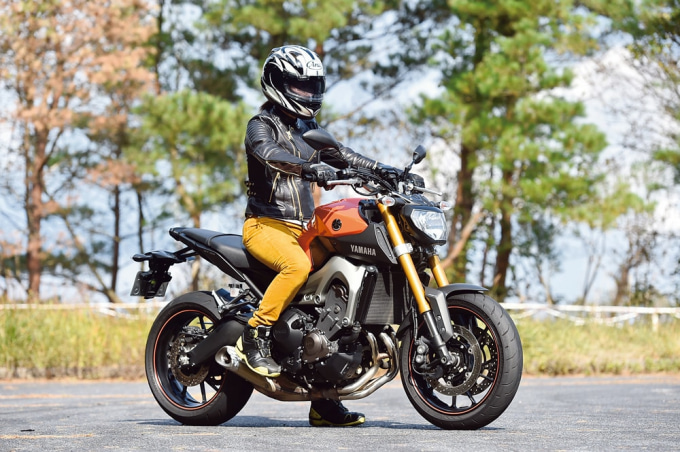 YAMAHA MT-09