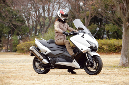 YAMAHA TMAX