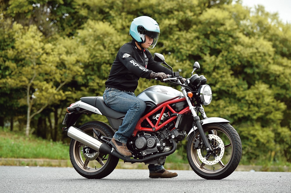 Honda Vtr バイク足つき アーカイブ タンデムスタイル