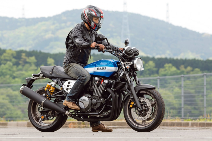 YAMAHA XJR1300C