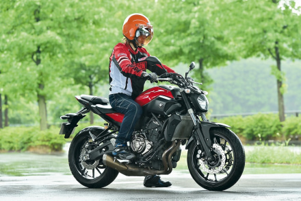 YAMAHA MT-07