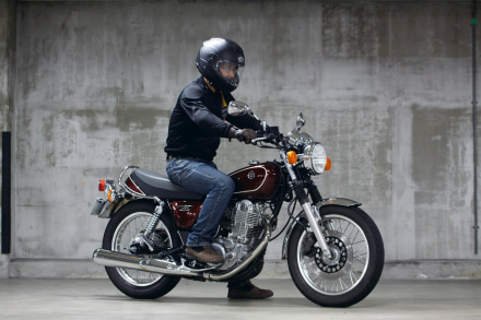 YAMAHA SR400